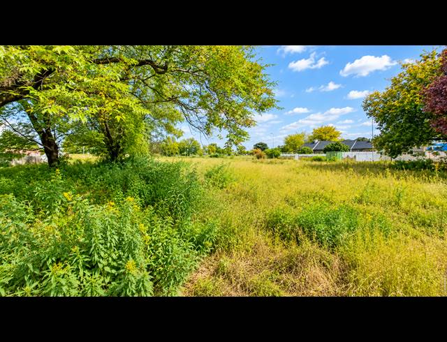 1,020M² VACANT LAND FOR SALE IN KOOKRUS